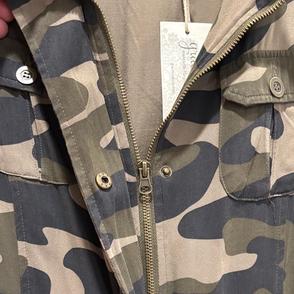 Grace & Lace Camouflage Utility Jacket - Picture 4 of 7